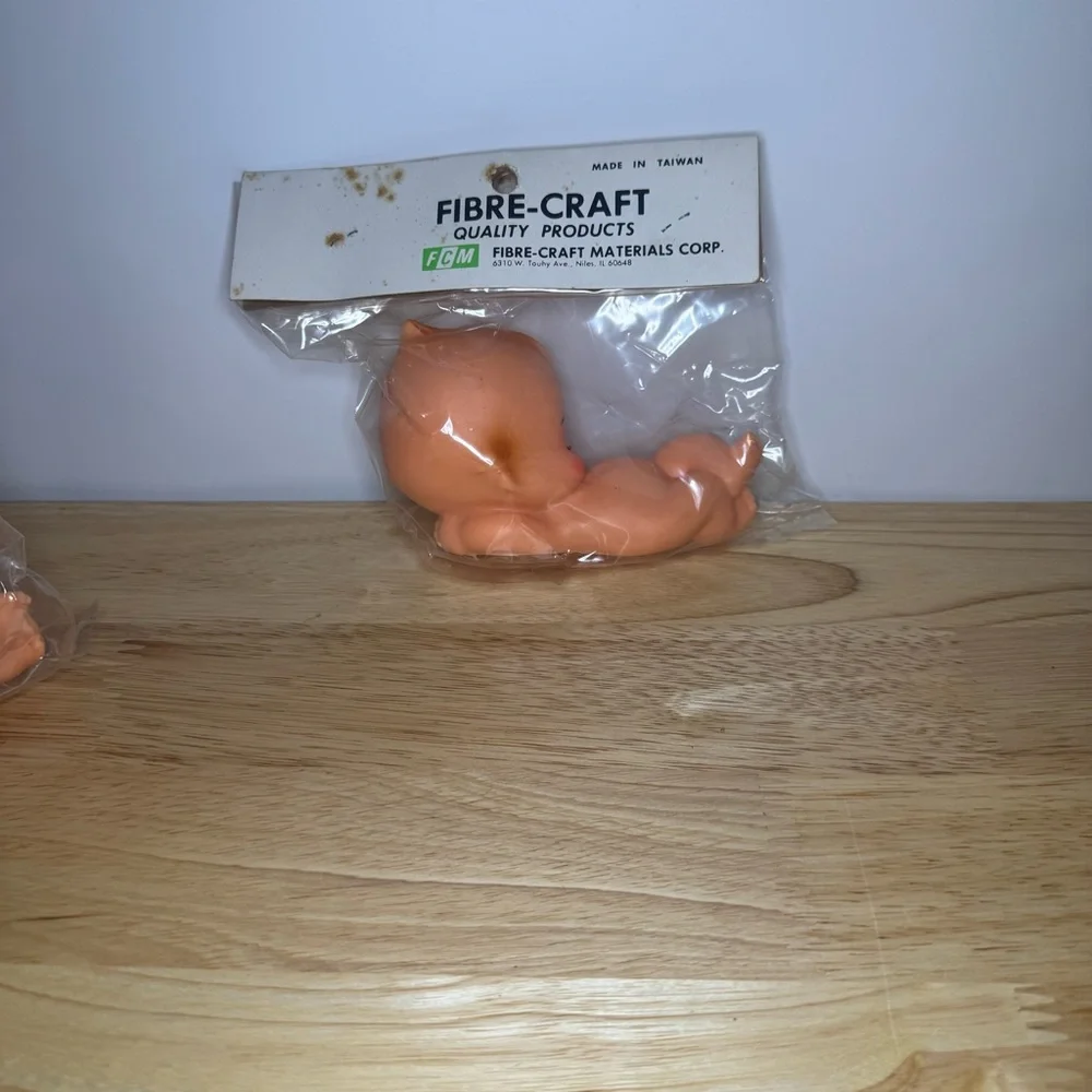 Lot of 2 VTG Fibre Craft Sleeping Cupid Dolls #3031 Nostalgic Kitsch Angelic